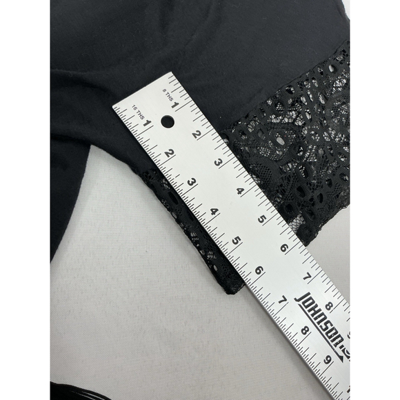 Womans Charlotte Russe Open Front Shrug Medium Black Crotchet Fringe - Picture 7 of 8